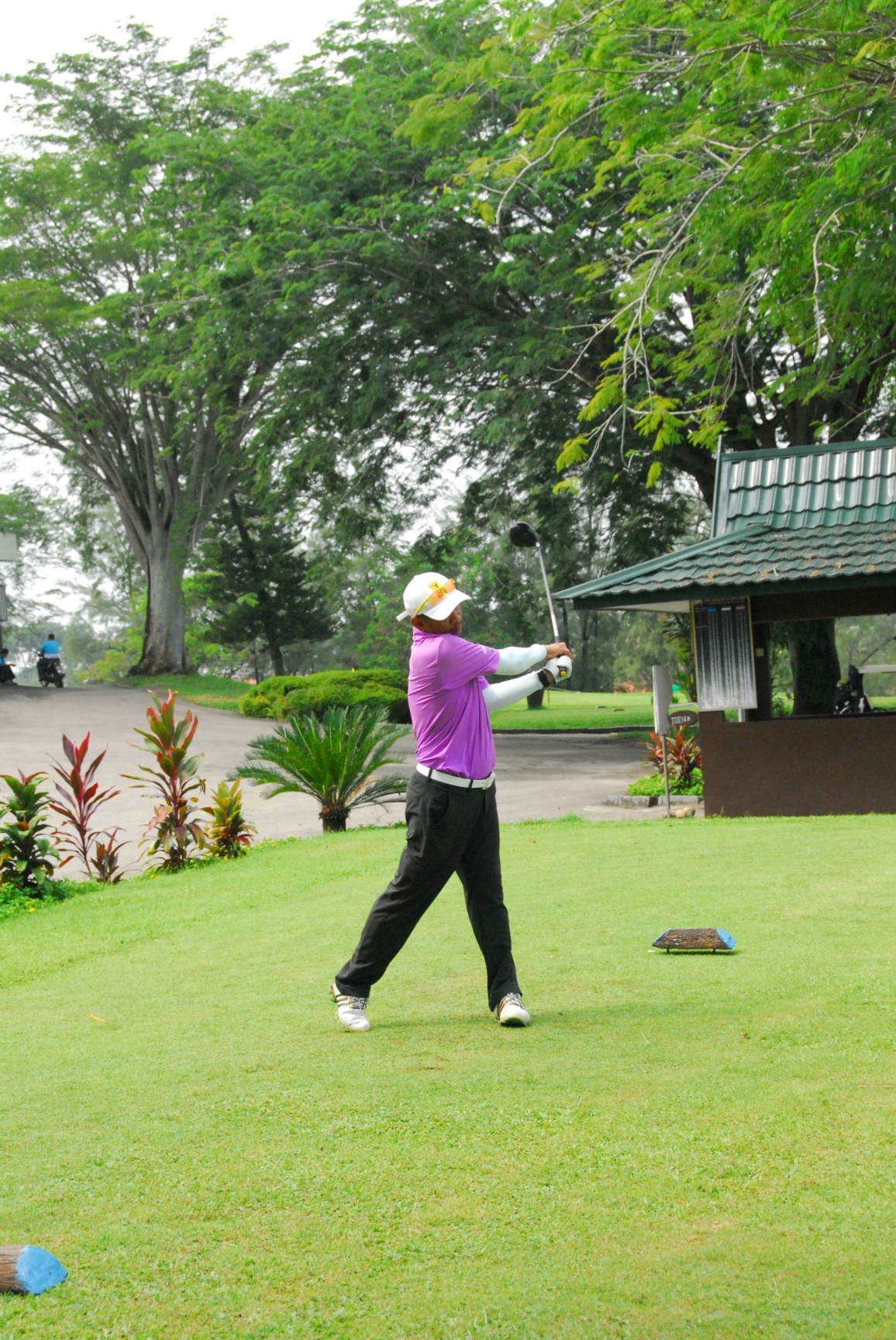 PRO15 157 GOLF DSC 0465.JPG